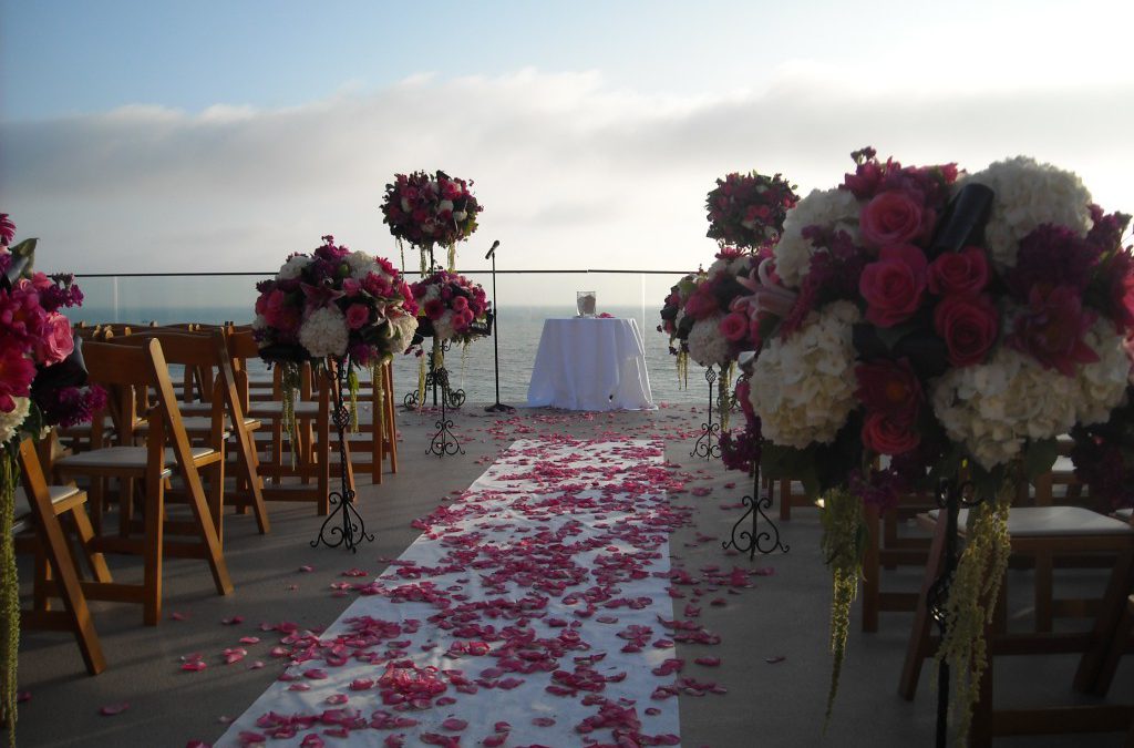 Noelle & Michael’s Pink Oasis Beach-side Wedding…